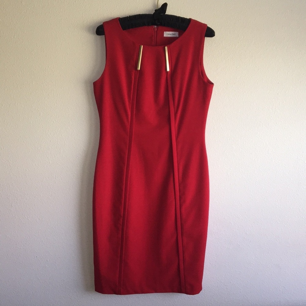 CK beautiful tailored gold detail red pencil dress